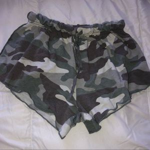 DRAW STRING CAMOUFLAGE SHORTS